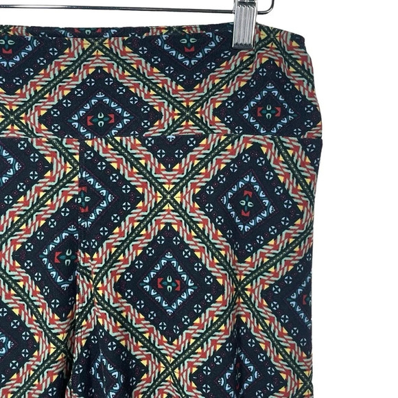 LulaRoe Women’s Aztec Tribal Print Leggings Multicolor Size Tall & Curvy (12-18) - Picture 3 of 9